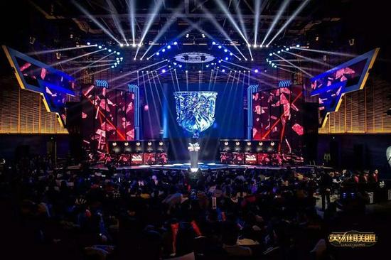 字母哥虽然 字母哥虽然